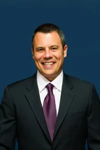 member-img